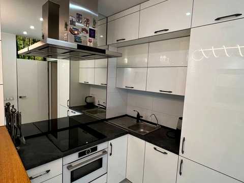 квартира за адресою Регенераторна вул., 4 к8