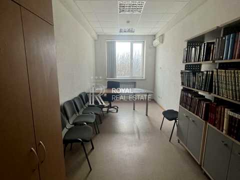 комерційна за адресою Миколи Міхновського бульв. (Дружби народів), 38