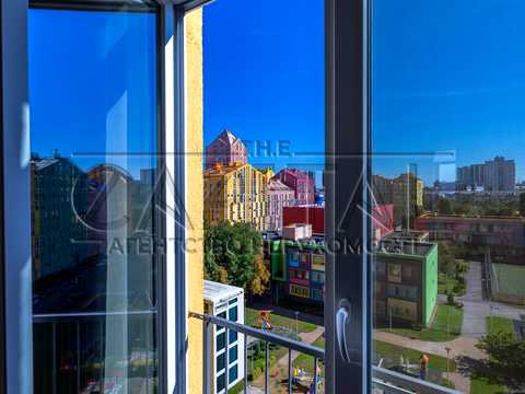 квартира за адресою Регенераторна вул., 4 к4