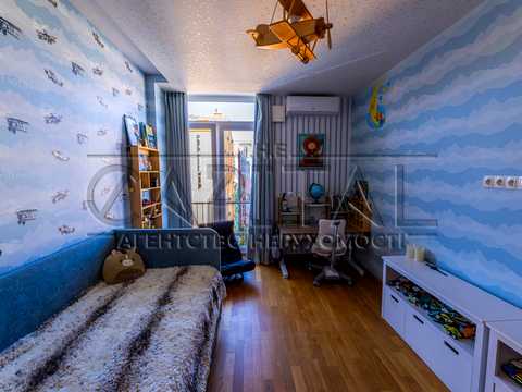 квартира за адресою Регенераторна вул., 4 к4