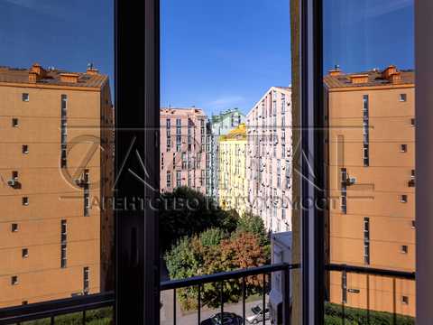 квартира за адресою Регенераторна вул., 4 к4