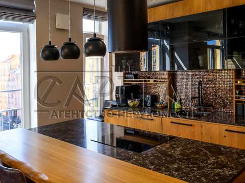квартира за адресою Регенераторна вул., 4 к4