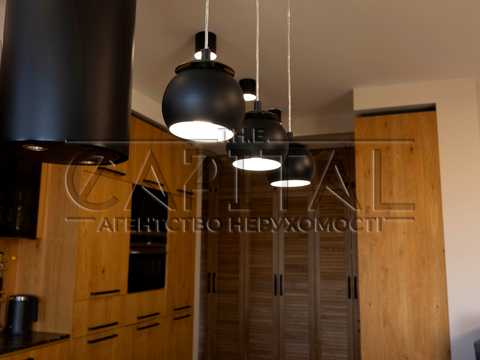 квартира за адресою Регенераторна вул., 4 к4