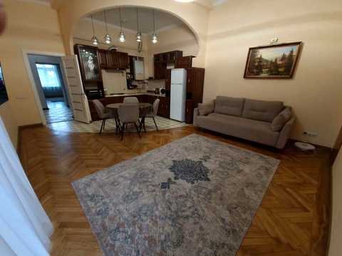 квартира за адресою Івана Франка вул., 3