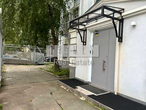 комерційна за адресою Саксаганського вул., 111а