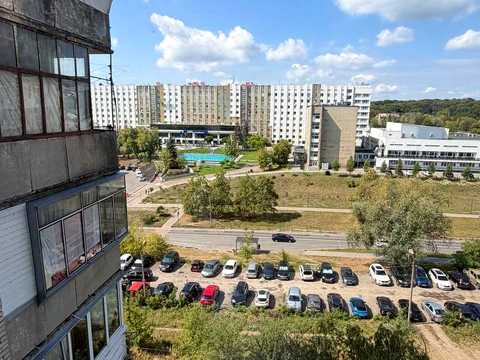 квартира за адресою Івана Миколайчука вул., 12