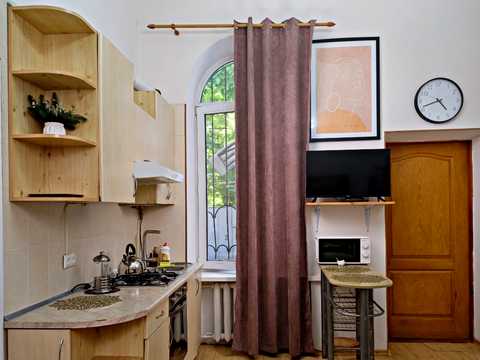 будинок за адресою Решата Аметова вул. (Романа Кармена), 9б