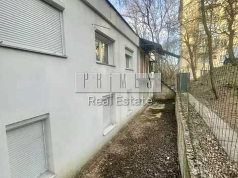 коммерческая по адресу Науки просп., 33А
