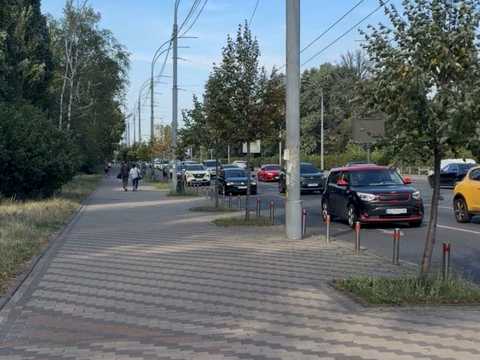 коммерческая по адресу Авиаконструктора Антонова ул. (Авіації), 2/32 к1