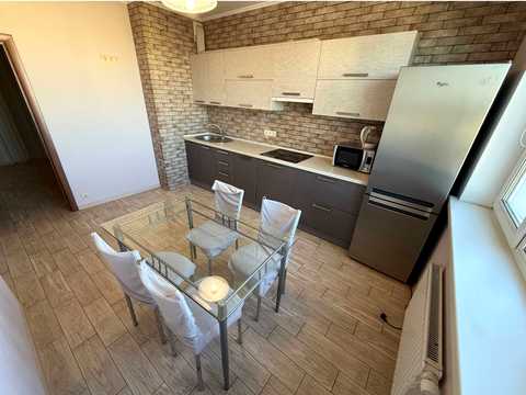 квартира за адресою Феодосійська вул., 3-В