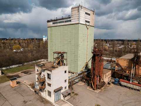 комерційна за адресою Кожанське шосе, 1