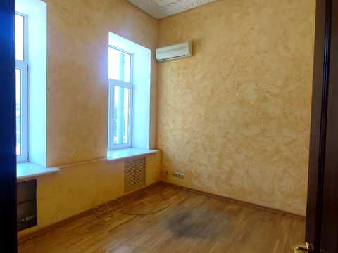 коммерческая по адресу Крещатик ул. (Kreschatic), 44