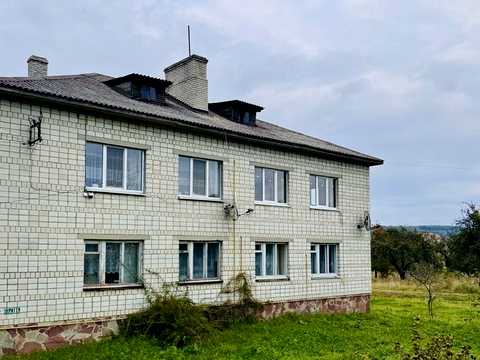 квартира по адресу Шкільна, 90