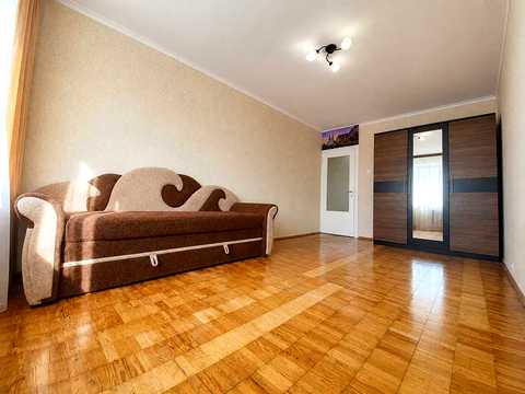 квартира за адресою Деміївська вул., 45