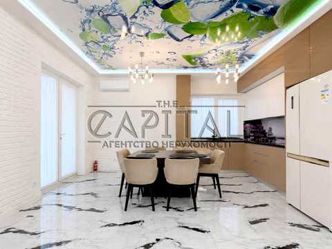 будинок за адресою Контактна вул., 7а