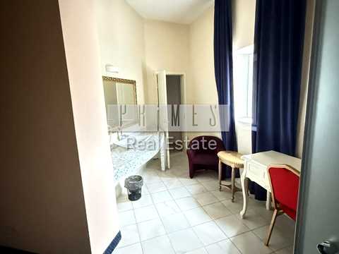 комерційна за адресою Велика Васильківська вул. (Червоноармійська), 5