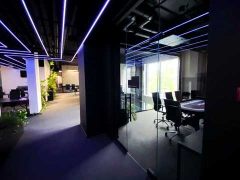 комерційна за адресою Антоновича вул. (Горького), 23