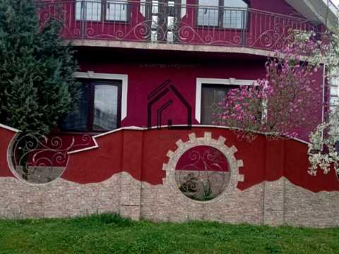 будинок за адресою Головна, 5