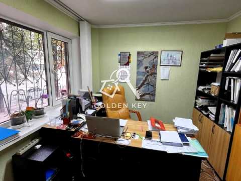 комерційна за адресою Миру просп., 50