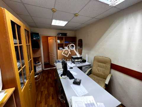 комерційна за адресою Миру просп., 50