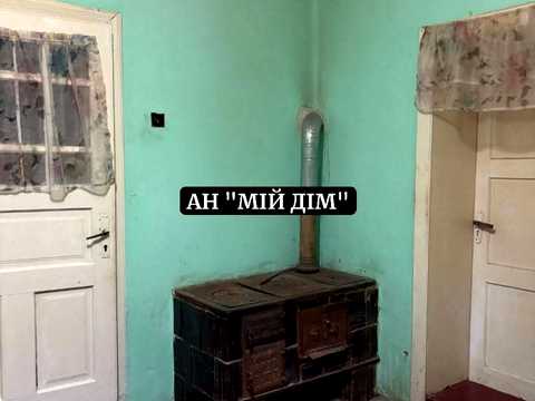 будинок за адресою Головна 8