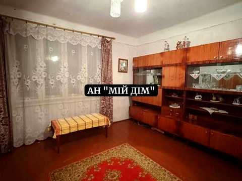 будинок за адресою Головна 8