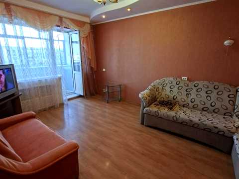 квартира за адресою Лахтинська вул., 11