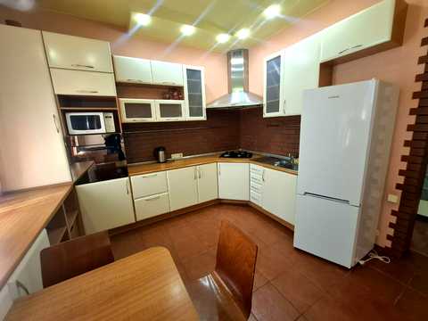 квартира за адресою Дніпро, Старокозацька вул. (Комсомольська), 76