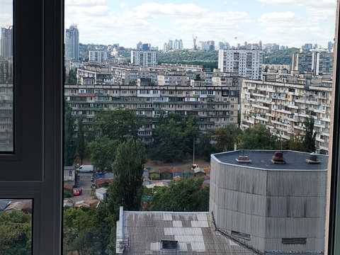 квартира за адресою Соборності просп. (Возз'єднання), 17 к2