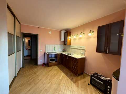 квартира по адресу Ревуцкого ул., 42-Б