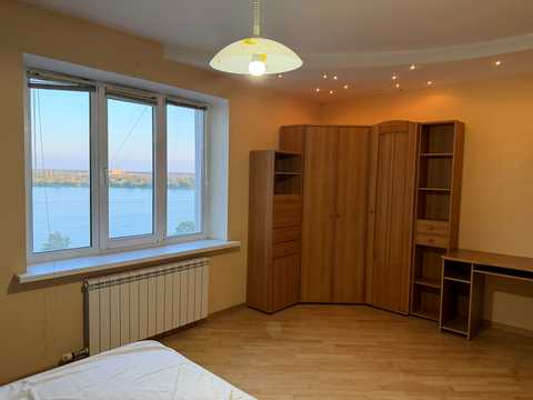 квартира по адресу Ревуцкого ул., 42-Б