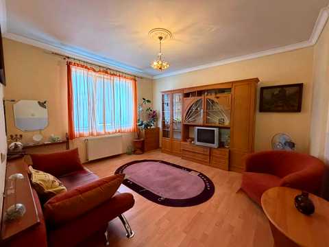 квартира за адресою Артилерійська вул., 5