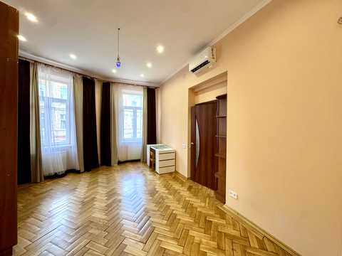 квартира за адресою Івана Франка вул., 74