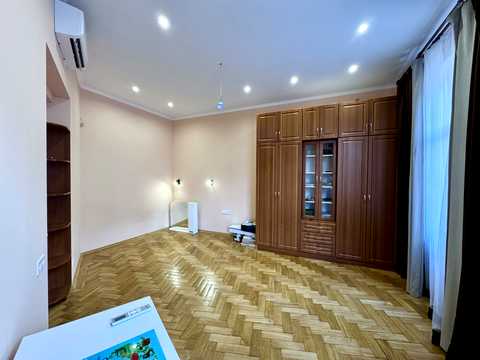 квартира за адресою Івана Франка вул., 74