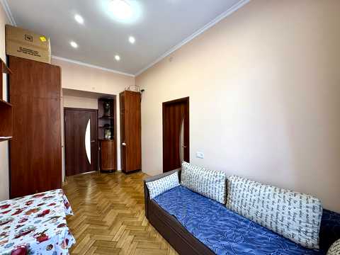 квартира за адресою Івана Франка вул., 74