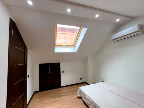 квартира за адресою Регенераторна вул., 4 к4