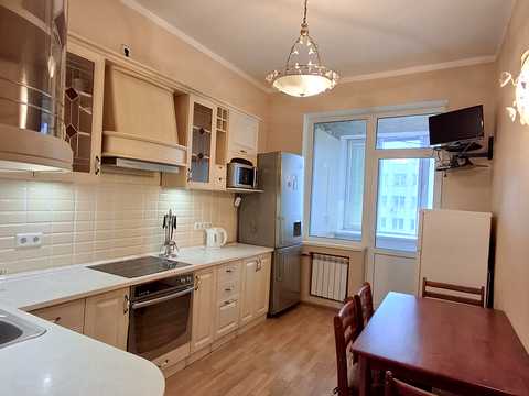 квартира за адресою Срібнокільська вул., 3-В