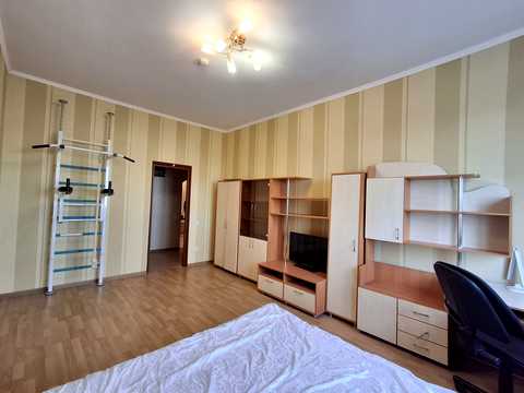 квартира за адресою Срібнокільська вул., 3-В