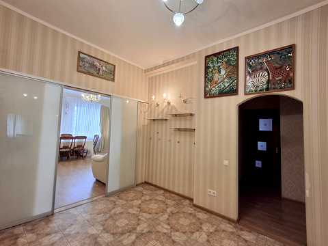 квартира за адресою Срібнокільська вул., 3-В
