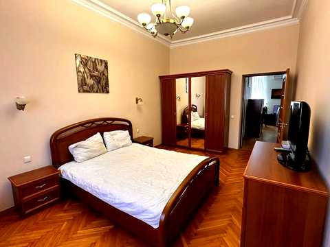квартира по адресу Бориса Грінченка ул., 4