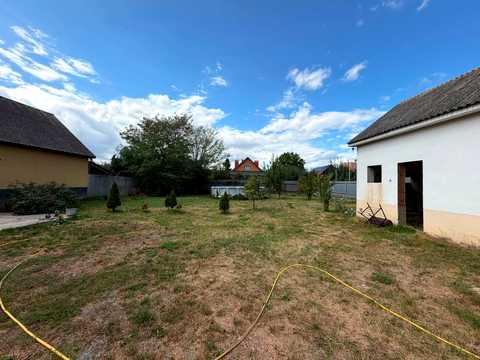 будинок за адресою с. Шишлівці, Центральна