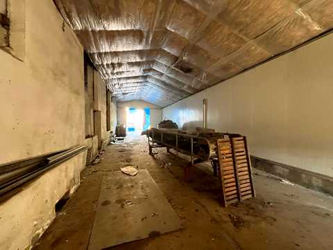 комерційна за адресою смт. Перечин, Богдана Хмельницького вул., 26