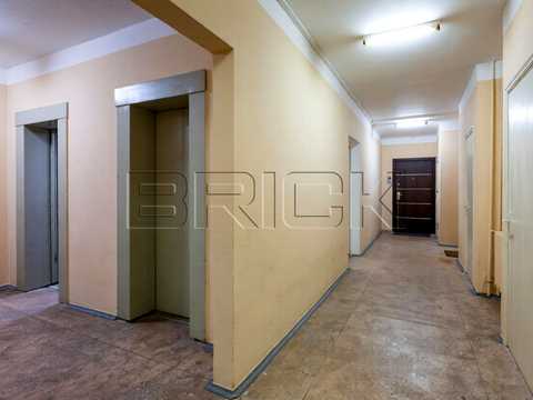 квартира за адресою Анни Ахматової вул., 13