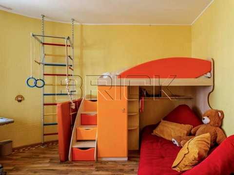 квартира за адресою Анни Ахматової вул., 13