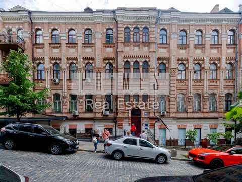 комерційна за адресою Ольгинська вул., 3