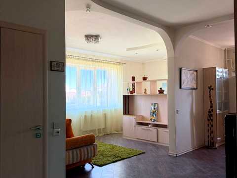 квартира за адресою Квітнева вул., 48