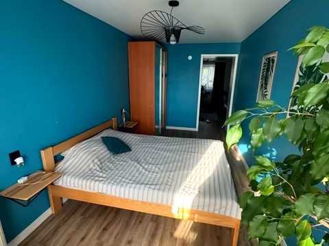 квартира за адресою Шкільна вул. (Героїв Сталінграда), 15