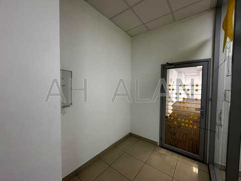 комерційна за адресою Героїв Космосу вул., 4