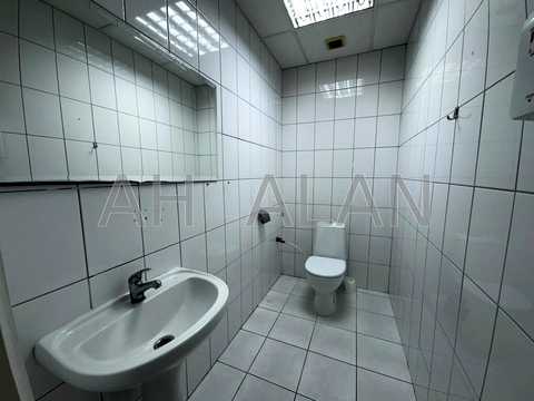 комерційна за адресою Героїв Космосу вул., 4