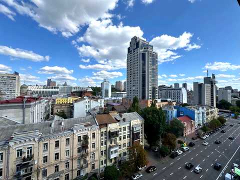 квартира за адресою Антоновича вул. (Горького), 44